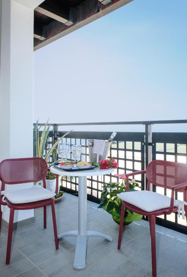 Hotel Manila Lido di Jesolo Bagian luar foto