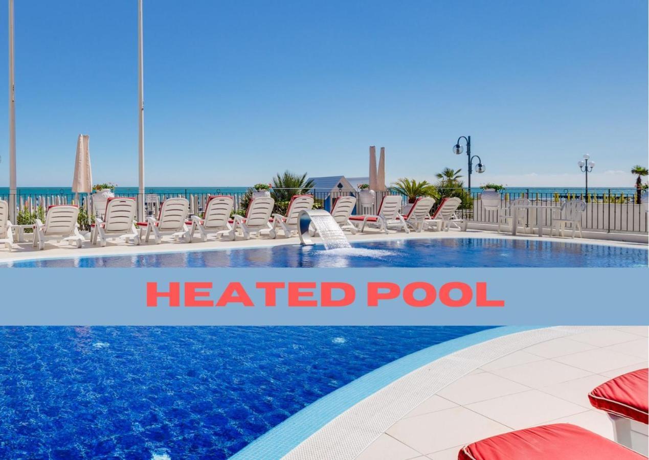 Hotel Manila Lido di Jesolo Bagian luar foto