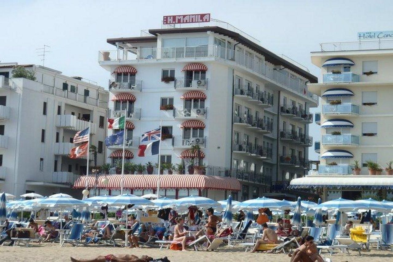 Hotel Manila Lido di Jesolo Bagian luar foto